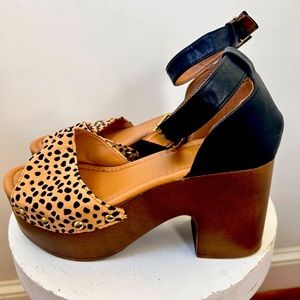 Qupid Cheetah Print Clog Sandal with black heel/black strap